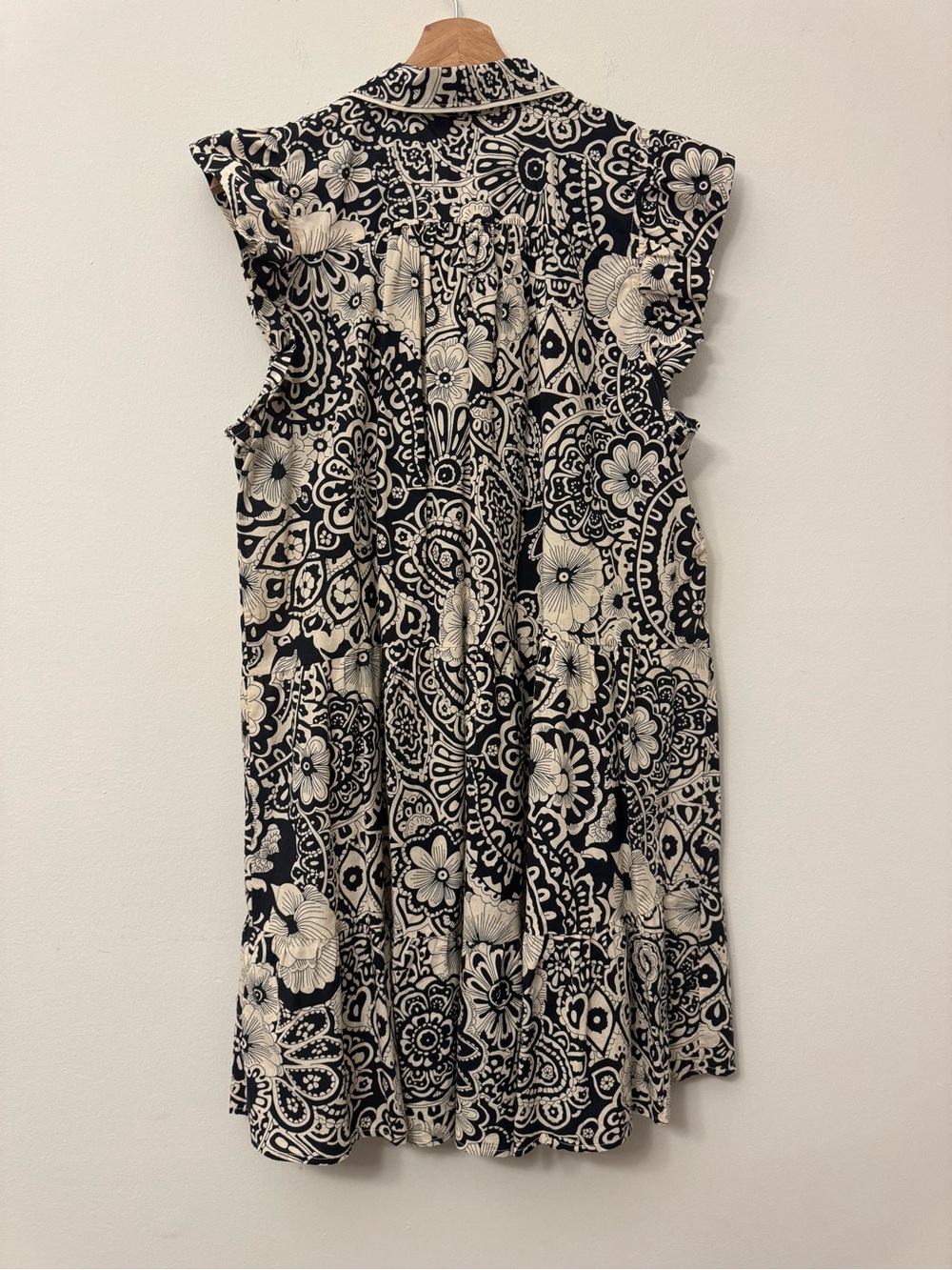 NWOT Umgee Floral Mini Dress Size L Black Cream Ruffle Shoulder Cotton Boho - Picture 6 of 8